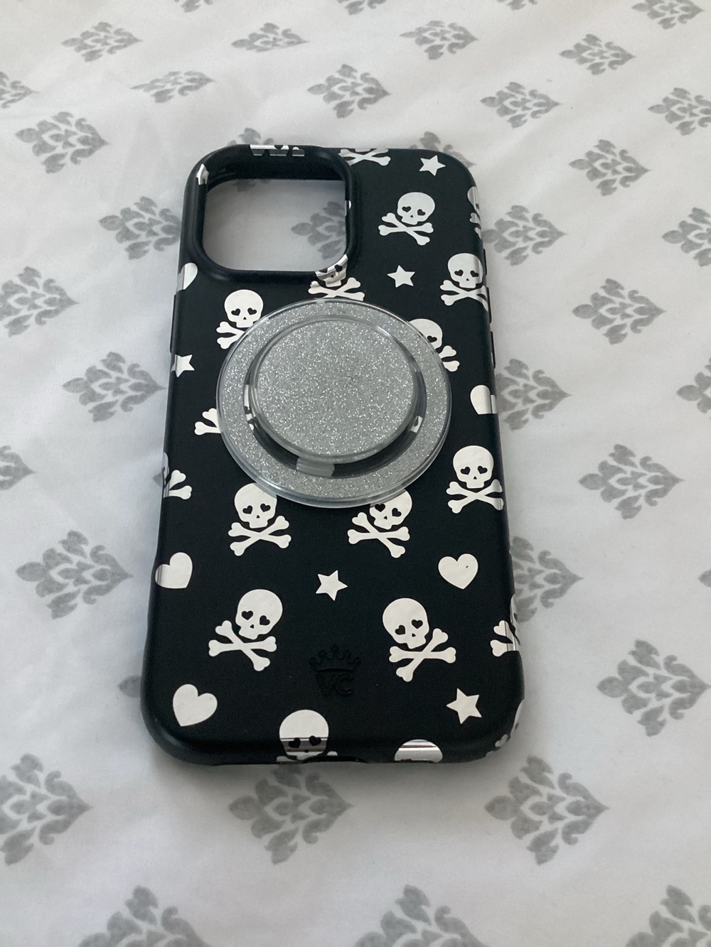 Black Skull Pattern I Phone 16 promax Case with Silver Pop Socket